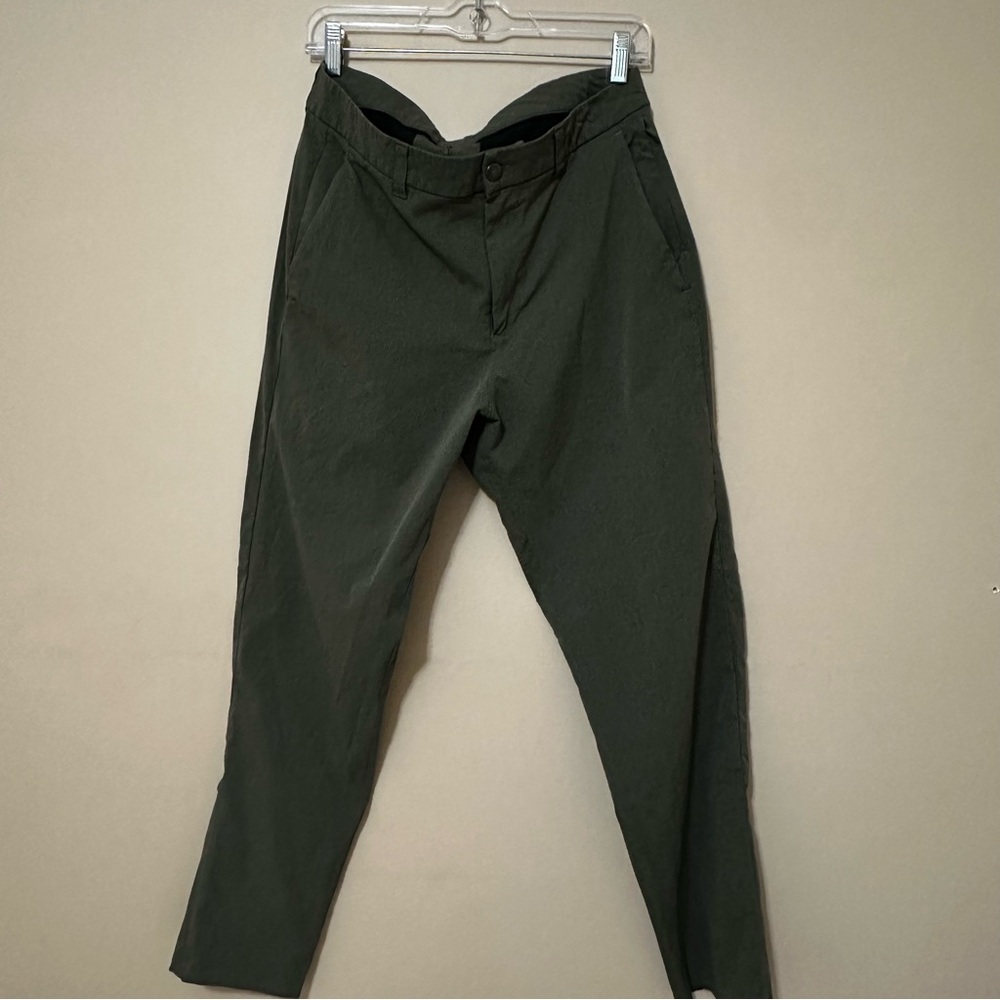 Men’s Lululemon Commission Slim-Fit Pant Army Green size 33